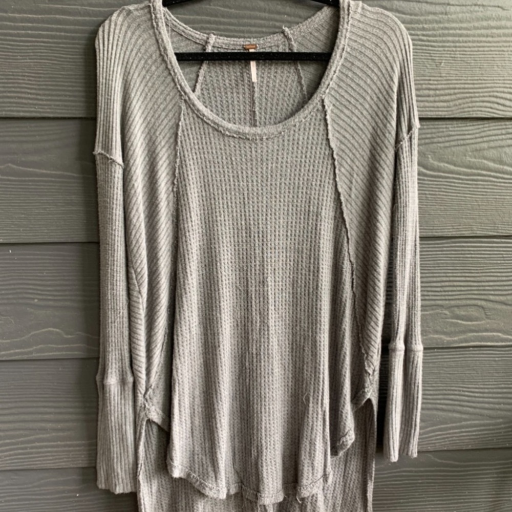 😍beautiful and comfy free people top😍